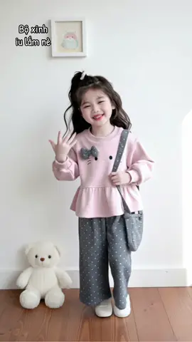 Cưng quá #dotreem #thoitrangtreem #quanaotreem #aotreem #vaytreem #settreem #dodeptreem #xinhnhuthethoi #mevabeyeu #mevashop #doanhchotreem #xuongmaytreem #thoitrangbe #mixdotreem 