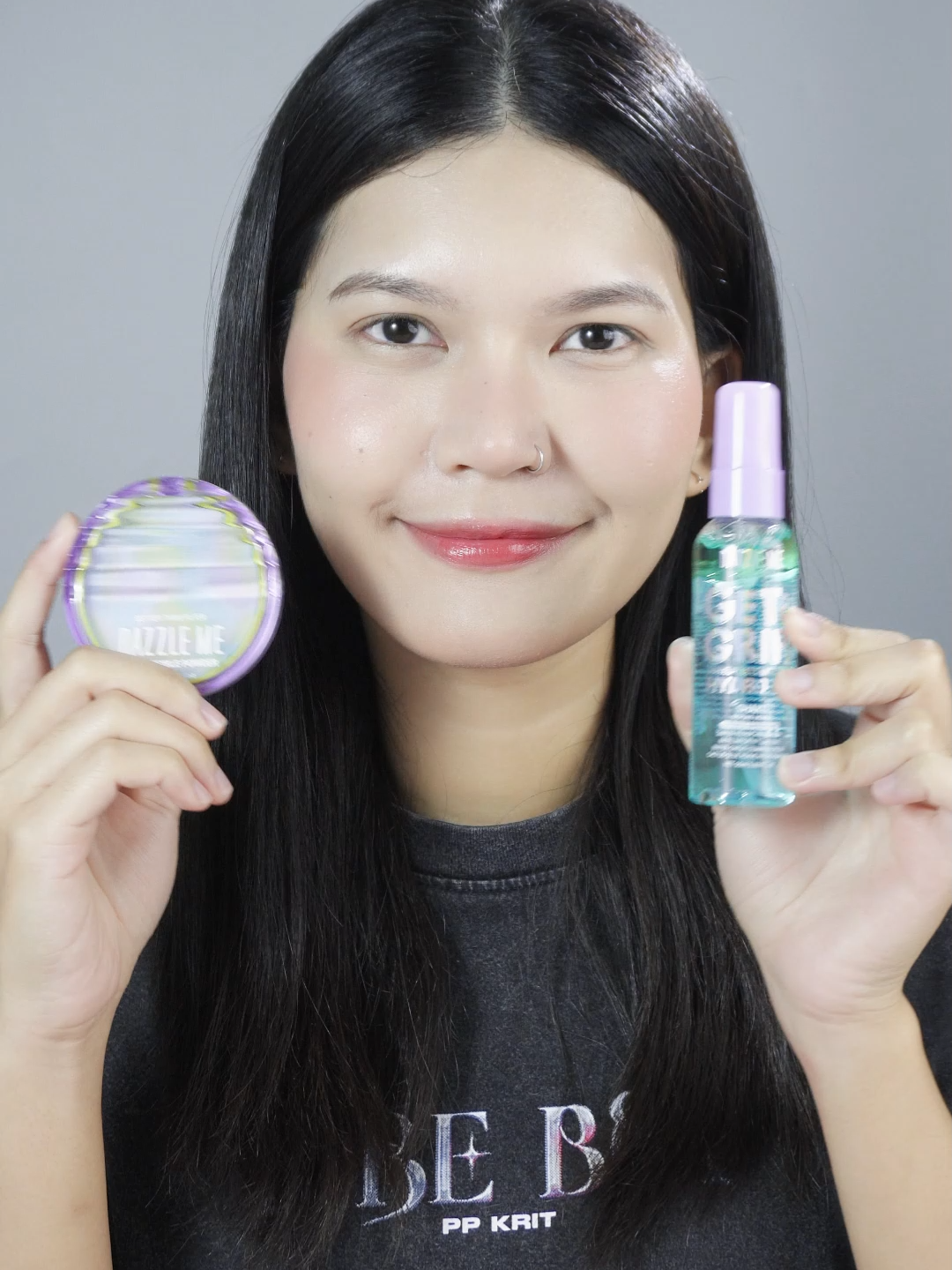 ไอเทมคู่หูผิวสวยเป๊ะ พกคู่นี้ติดกระเป๋าไว้หน้าสวยไม่มีดรอป😍 #dazzleme #dazzlemebeauty #dazzlemeth #Dazzlemeinvisiblepowder #invisiblepowder #แป้งเรนโบว์แดซเซิลมี #Dazzlemesettingspray #HydroSpray