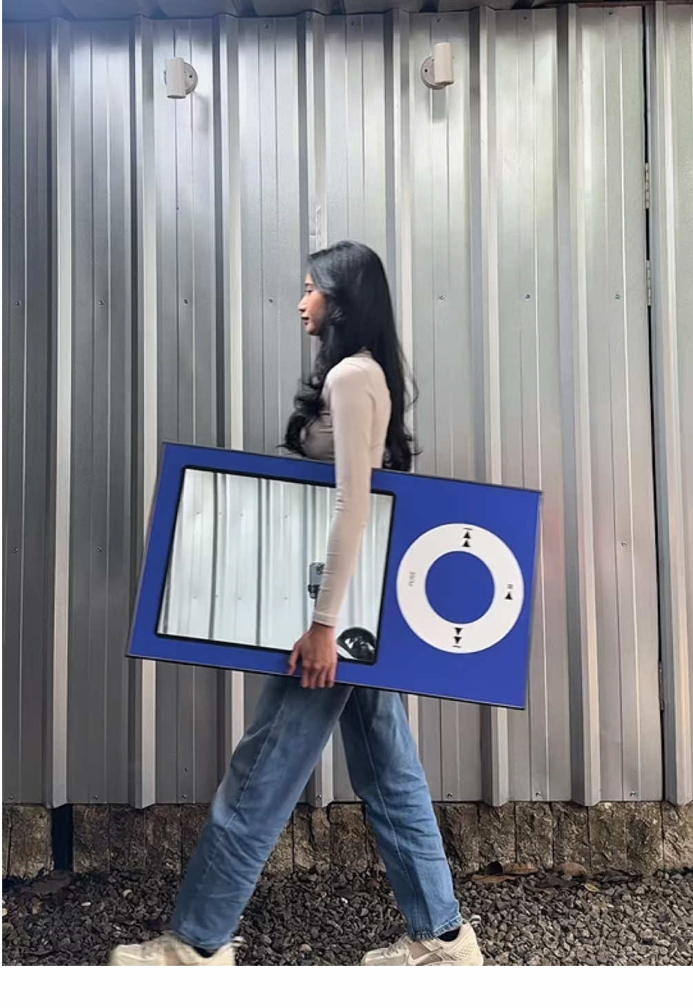 Mirror that feels like your favorite playlist