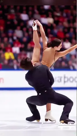 The most beautiful skating moments Ever !#figureskFigure #IceSkating #figureskatingcouple #amazing#usa 