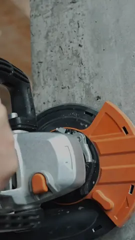 🔥 MaxXT MG1500 — мощная шлифмашина по бетону, которая справляется там, где другие сдаются! Если нужно быстро и чисто вывести бетон, убрать неровности, снять старые покрытия или подготовить поверхность под финиш — эта модель создана именно для таких задач. 💥 Ключевые преимущества: ✔ Мотор 1500 Вт — высокая производительность даже при интенсивной работе ✔ Чаша 125 мм — идеальна для бетона, штукатурки и подготовки поверхности ✔ Пылезащитная конструкция — работает чище, без облаков пыли ✔ Профессиональный класс — точные результаты и стабильность ✔ Отлично держит обороты под нагрузкой Подходит для строителей, мастеров-отделочников и всех, кто ценит надёжность и скорость работы. 💰 Цена: 2950 лей Доступна в наличии. Пиши — расскажу подробнее!