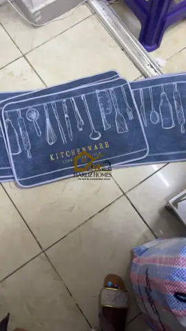 Anti slip kitchen mats Floor mats 800 shs #harlizhomeandlivingwholesale #harlizhome #antislipmats#antislipfloormats #kitchenfloormats 