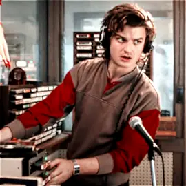 man did he pmo but he was so gorgeous so it’s okay | spc: 411 | #strangerthings5 #steveharrington #joekeery #oddmyg #strangerthingsedit 