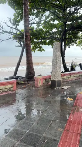 Situasi taplau siang ini #taplau #pantai #padang #fyp 