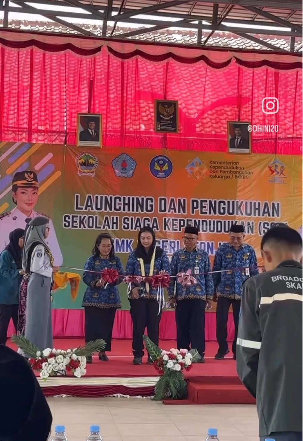 Launching dan Pengukuhan Sekolah Siaga Kependudukan (SSK) SMK Negeri 1 Tonjong oleh Ibu Bupati Kabupaten Brebes dan Ibu Kepala Cabang Dinas Wilayah XI 👏🏻#sekolahsiagakependudukan #ssk #smk #smkbisa #smkhebat #smkn1tonjong