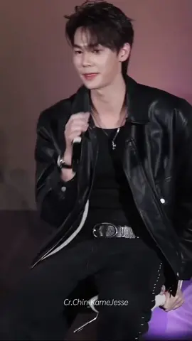 มันสิไห้ล่ะสูอย่าล้อ อย่าแซวเยอะ เล่นซีรีย์กับ นอ.สวยๆมาก็เยอะไม่เสียอาการเท่ากับเพื่อนคนนั้น 🤣🤣 #dew_jsu #ดิวธี 