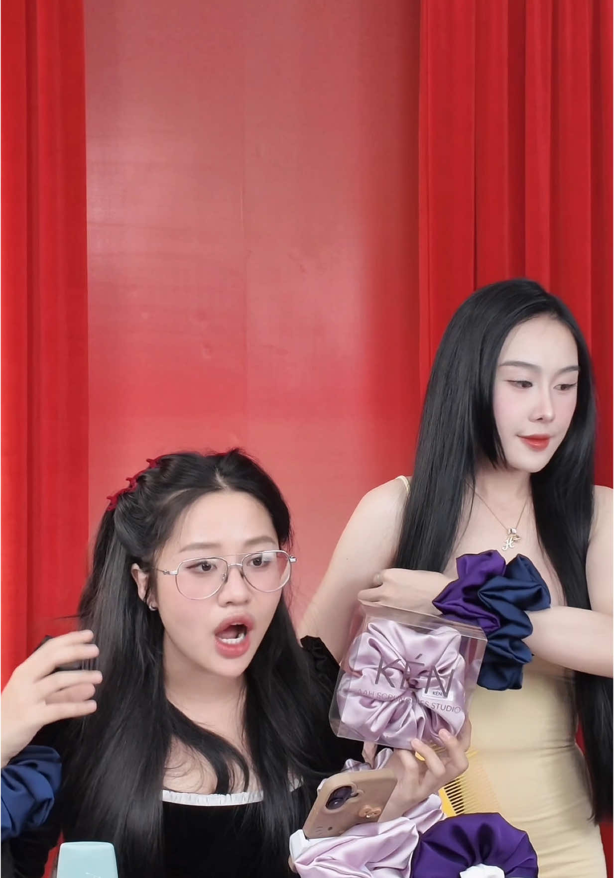 Buộc tóc mềm – êm – xinh - sang liền tức thì với Scrunchies cao cấp Kén  💜  #allabouthair #kénbyaah #sieusaleblackfriday 
