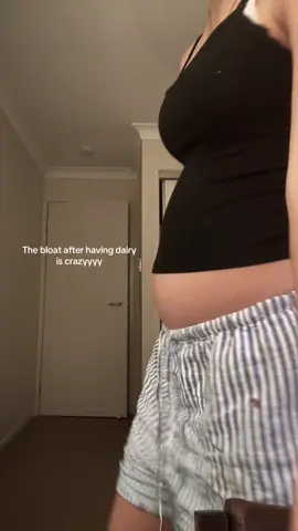 Lookin pregnant🤰#bloat#dairy#lactoseintolerant#goviral#makemeblowup
