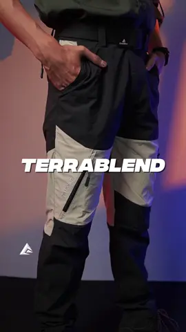 Level baru untuk para pendaki! ⛰️ Terrablend Series dari CrediFox hadir dengan material lebih kuat dan nyaman. Tunggu tanggal mainnya!🌲🔥 #credifoxofficialstore #pendakigunung #pendakiindonesia #celanagunung #fyp 