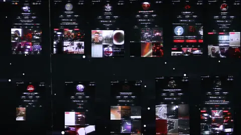 Clb đây ae vào nhận nào :D@𝙈𝙖𝙩𝙨𝙪 𝙀𝙙𝙞𝙩 @PluemGaming V2 🇹🇭 Edit @wﾑﾚﾚ乇dﾉｲ乙 @𝙏𝙈-𝙀𝘿𝙄𝙏™ @⁀ᶦᵈᵒᶫ𝘿𝙈𝙆ッ @💠❄️ 𝕋𝕙𝕚́𝕔𝕙 ℕ𝕒𝕜 ツ ❄️💠 @Danh Mrstars @𝐍𝐓𝐡𝐚𝐢 𝐄𝐝𝐢𝐭 🎭 