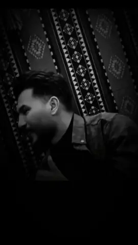 احس مشتاك بس المن ولا ادري#شعراء_وذواقين_الشعر_الشعبي #محبين_الشعر_الشعبي #شعر #explore 