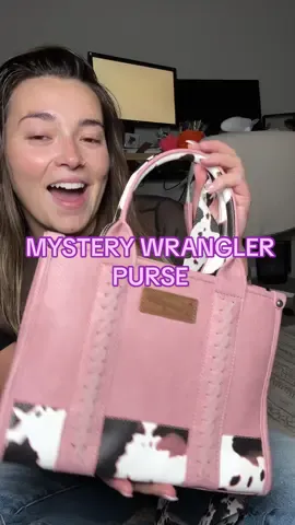 wrangler did it again  #wranglerpurse #wranglerpursetrend #mysteryhandbag #tiktokshopblackfriday #tikokshopcybermonday 