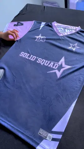 Pritt prittt jersey kelas kamu udah ready belom?,kalo belom buruan di gercepin order jersey di Geark Apparel sajaa,apalagi bisa request desain sesuka hati dan juga tentunya free dong,ditambahan pilihan bahan yang banyak sekali bikin kelas kamu tampil beda dan tentunya kece lohh🤩🥰😎 ✨ Geark Apparel Pusatnya Semua Jenis Jersey! Dari lapangan, sekolah, sampai gaya santai semua ada di katalog kita 🚀 🔥 Mau sepak bola, futsal, gaming, running, sampai kemeja fullprint? Semua jenis jersey tersedia buat kamu, tinggal pilih yang sesuai passion 💯 📲 Cara order super gampang: Chat admin → pilih/req desain GRATIS → bisa ganti warna, nickname & logo → bayar setelah fix → jersey langsung diproses ⚡ 🎽 Dengan Geark Apparel, bikin jersey custom nggak pernah semudah ini. Saatnya tampil beda, gaya maksimal di setiap momen! 📲 Klik link di bio buat order! #GearkApparel #SpesialisJerseyCustom #jersey #jerseykelas #customjersey 