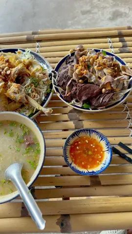 Tô cháo gà tre kèm dĩa lòng #mientayquetoi #xuhuongtiktok #xuhuongtiktok2025💝💝 