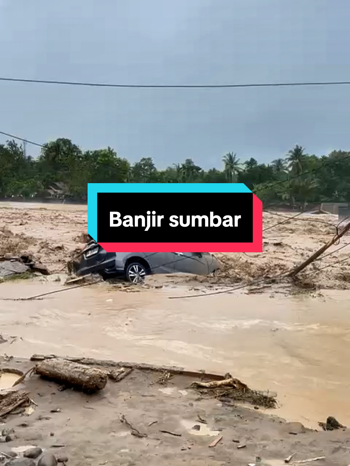 Lekas membaik kampuang tacinto...  #cuacaekstrem #hujan #banjirsumbar #banjir #luminpark 
