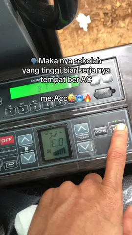 Acc😅🥶#promomakangajian #fyp #operator_excavator 