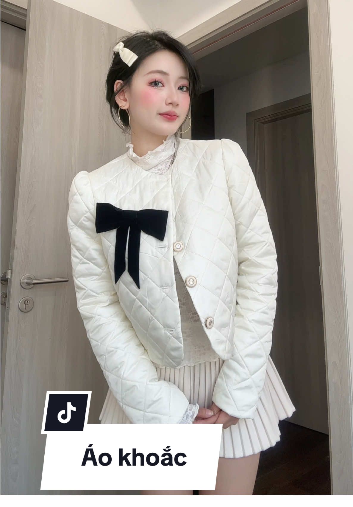 Xinh xỉu#fyp #viral #tiktokthoitrang #outfitmuadong #aokhoac 