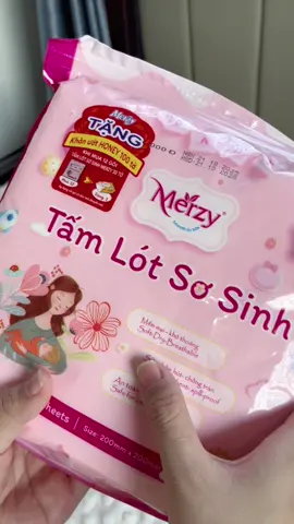 miếng lót phân su cho bé các mẹ cb đi sinh rất lên sắm cho con #đôsơsinh 