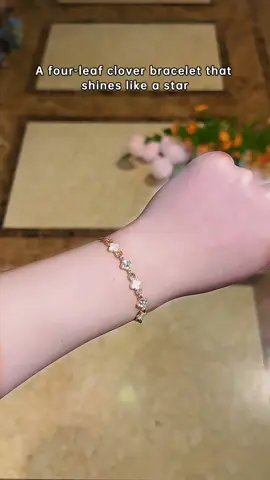 A four-leaf clover bracelet that shines like a star#bracelet #girls 