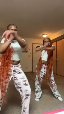 @Nyny💕#fy #dance #viraltiktok dc:@ig: mannyyxoxo 