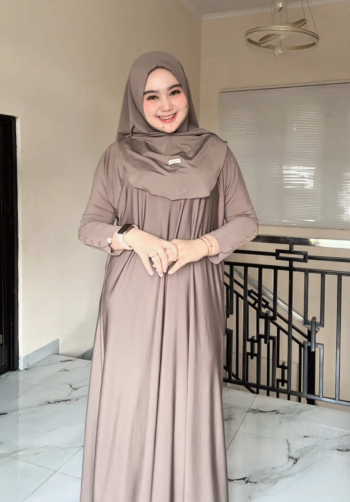 masya allah nyaman bgt di pakenya ini abaya udh free ciput juga🤎🥹 #abaya #setabaya #masyaallahtabarakkallah #fyp 