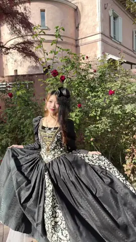 第2弾ドレス🫶🏻💎大きなお城住んでみたい🏰#おすすめ #コーデ #ドレス #黒 #高校生 