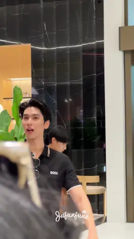 dia hari ini ganteng banget 🥺❤ cr: on video 🙏🙏🙏 #dunknatachai #joongdunk😍 #joongdunk🥑🐱 #joongdunkisreal #joongdunkreallove🥑🐱 
