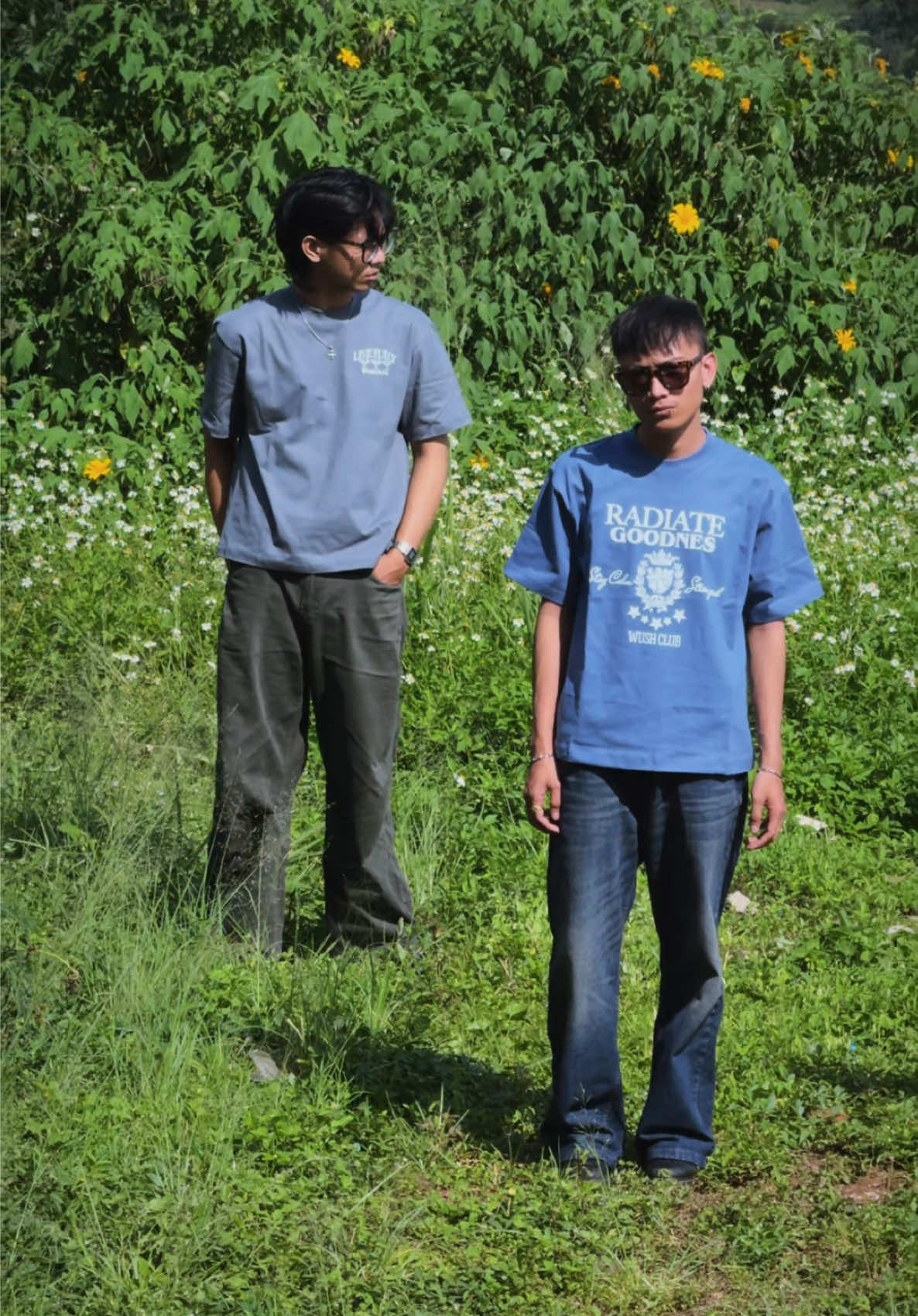 Alam yang indah dan 2 Tshirt heavyweight boxy terbaru sudah siap memperindah tubuhmu #wushclub #boxyfit #outfit 