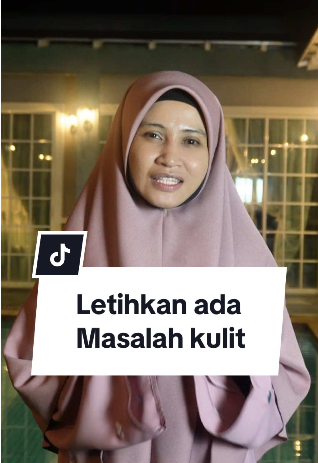 Letih kan bila ada masalah kulit ni😌😌nasib baik ada retinol ustazah ni haa..selesai masalah tau, sis kita kena dapatkan juga ni😚😚 #ustazahasmaharun #asmaharun #uah #dermacare #qperfection