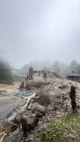 kondisi saat ini jalur lembah anai lumpuh total #lembahanai #padangpanjang #galodo #silaing 