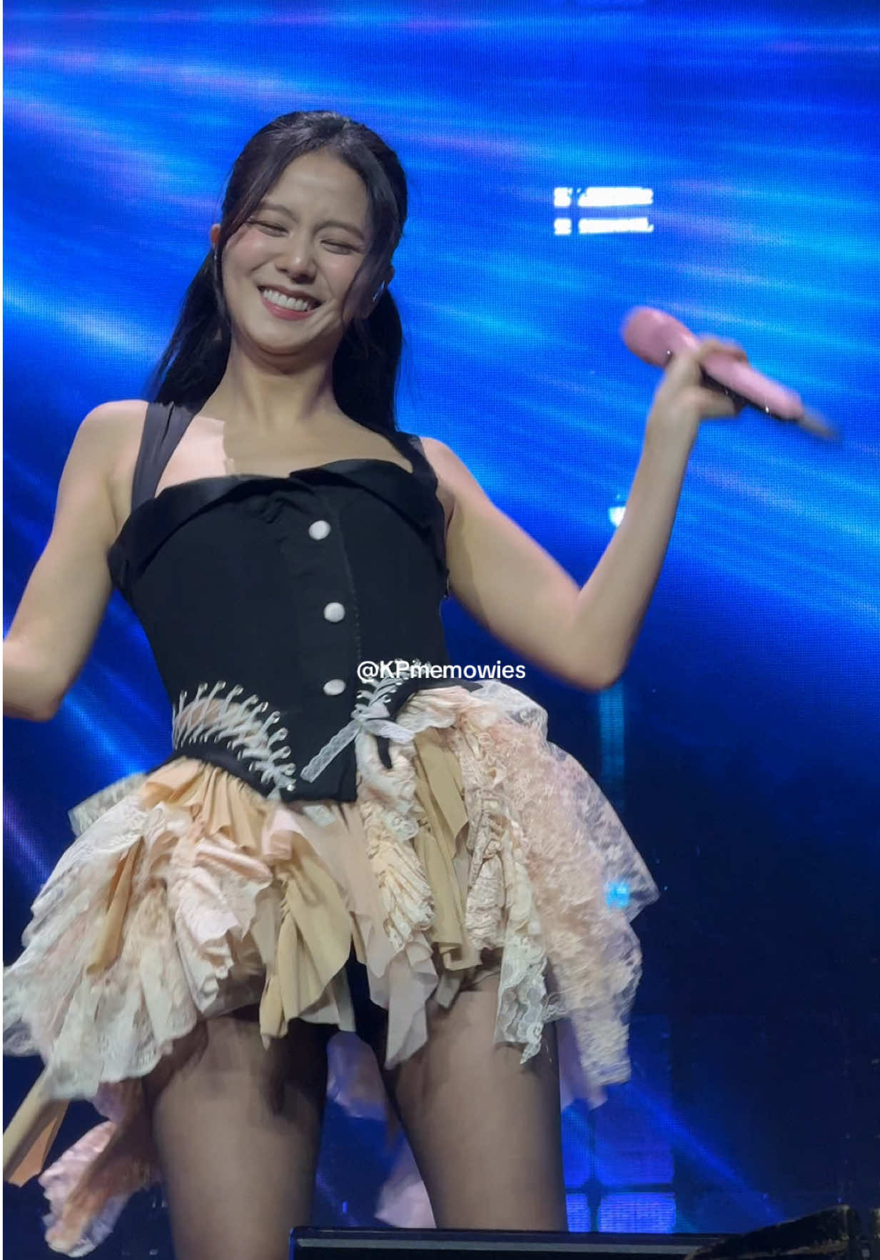 JISOO💗 DEADLINE IN BULACAN DAY 2 #blackpinkdeadlineworldtour #deadline_in_bulacan #blackpinkinbulacan #blackpinkdeadline #blackpinkjisoo 
