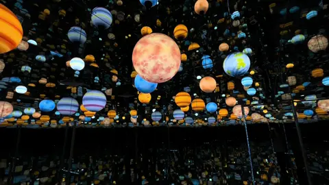 #hlcstarryskyartmuseum #vincommegamallroyalcity #xuhuong #foryou #artgallery 