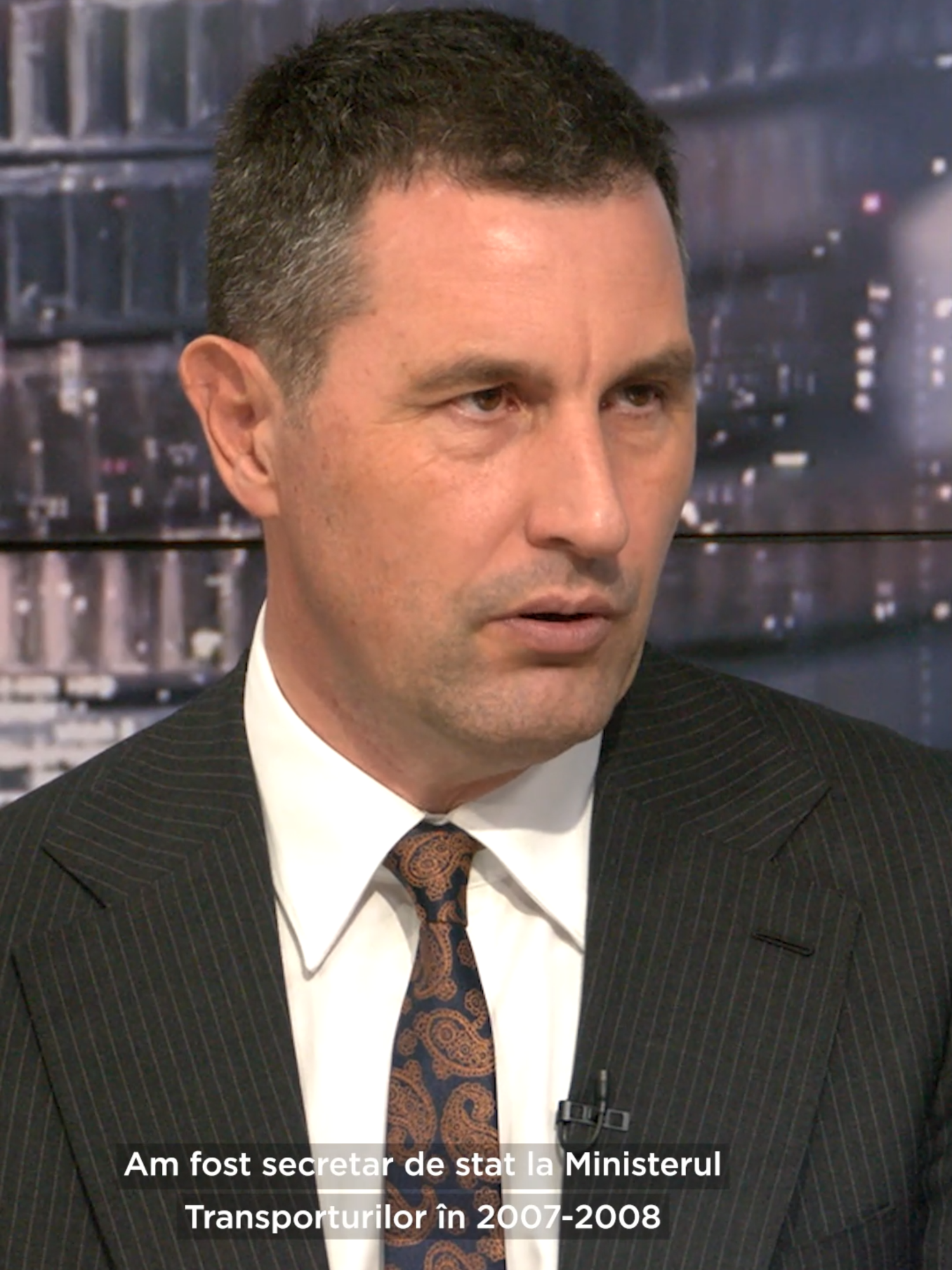 Vicepremierul Tánczos Barna a vorbit, în direct la Euronews România, despre măsurile de relansare economică luate în discuție de guvern.  În acest context, vicepremierul a vorbit și despre cazurile companiilor CFR Marfă și CFR Călători. CFR Marfă are încă datorii către Fisc de aproape 433 de milioane de lei, iar CFR Călători are datorii de peste 500 de milioane de lei către diverși furnizori. Întrebat despre închiderea CFR Marfă, Tánczos Barna a afirmat că nu este o soluție. Interviul integral e pe euronews.ro.