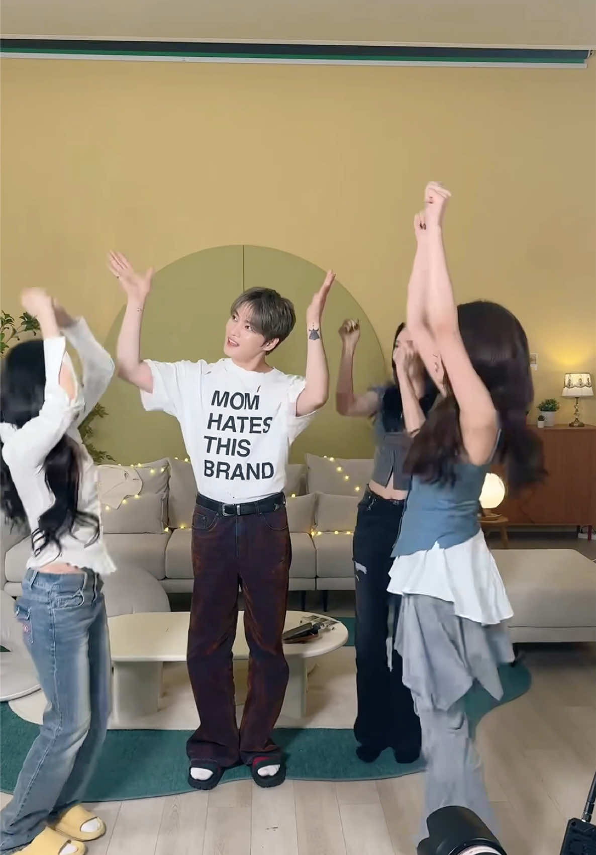 코드 딱 맞는 RODEO~ #김재중 Giddy up Giddy up!🔥 #모모랜드 #MOMOLAND #RODEO #로데오