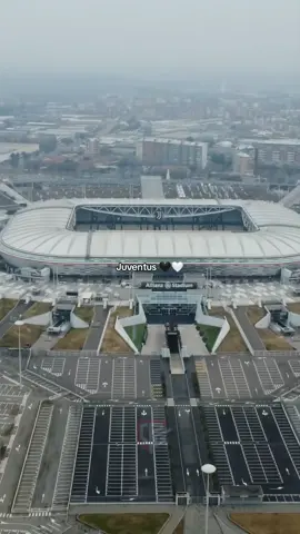 Si nyonya tua 🖤🤍 #juventus #fyp #foryou #fyppppppppppppppppppppppp #jjbola 