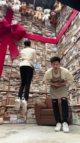 Nghe bảo Khách order 1 bài tiktok…🤣🤣🤣@Nhâm Coffee #nhamcoffee @Lee Min Hùng 🏸 