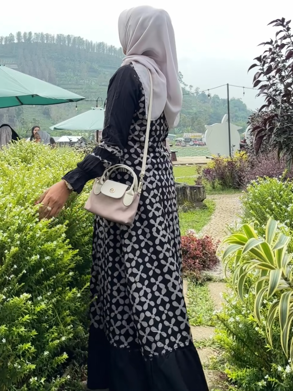 Gamis midi twill panjang 130 aja biar ga motong.. #gamis #gamismidi #gamistwill 