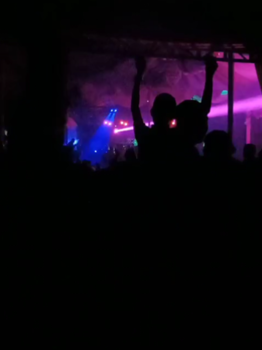 sembilu berbisa🤭 #cakramusicentertainment #kalibalangan #remixlampung #sembiluberbisa#rofasallendra 