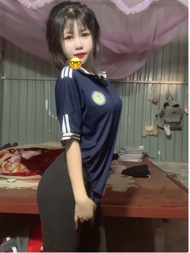 #nhaytiktokxuhuong  Nhẹ cỡ đó ròiii 👀