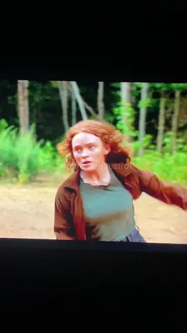 Lo primero que pensé cuando vi esa escena #strangerthings #strangerthings5 #st #sadiesink #jamiecampbellbower