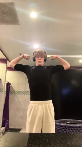 👋#foryoupage #GymTok #viral #physique #ascend 