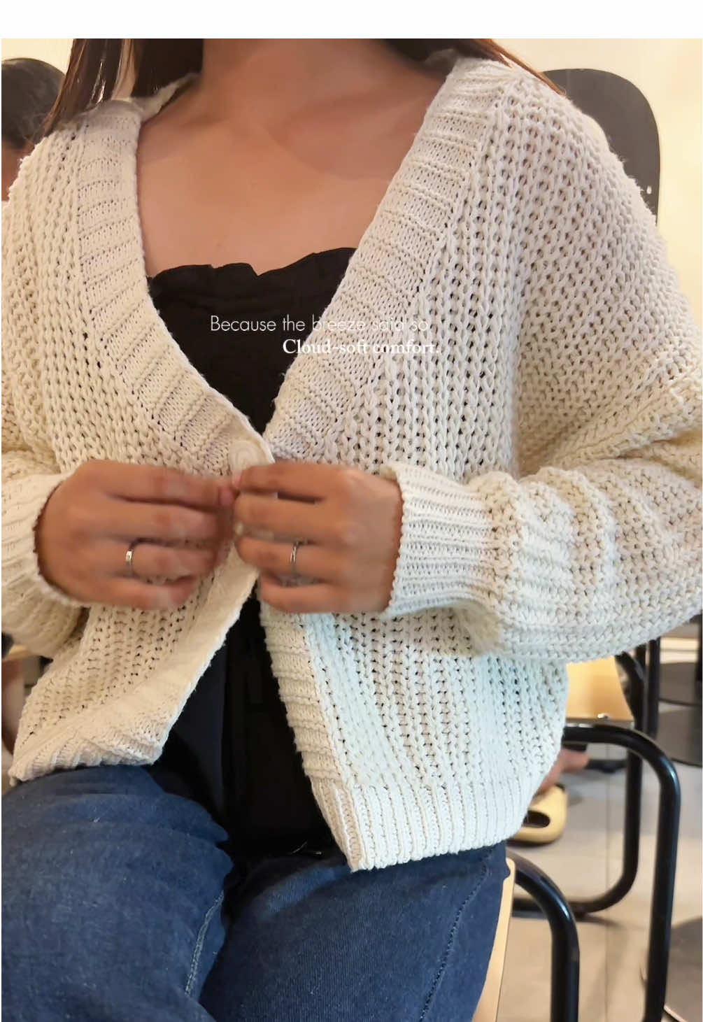 ❄️ Taglamig season na! Let your cardigan be your everyday outfit partner.  #cardigan #cardiganseason #outfitcheck 