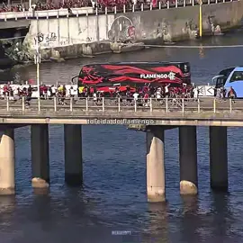 nunca comparem a torcido flamengo 😂❤️🖤#flamengo #torcida #maiordomundo #viralvideo #flamengosempre 