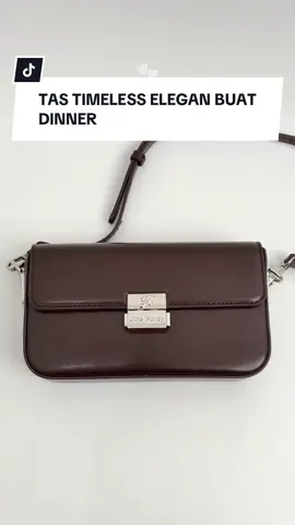 Persiapan buat dinner cantik ga cuman baju tapi tas juga perlu🤭 Jolene Bag Jims Honey siap buat kamu makin shinning💫 #jolenebagjimshoney #Jimshoneysurabayastore  #PromoGuncang1111 #GajianSale -abl