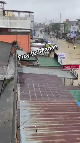 Semoga cepat membaik tanah kelahiranku🥺🤲 #banjir #medan #bencanaalam #anakmedan 