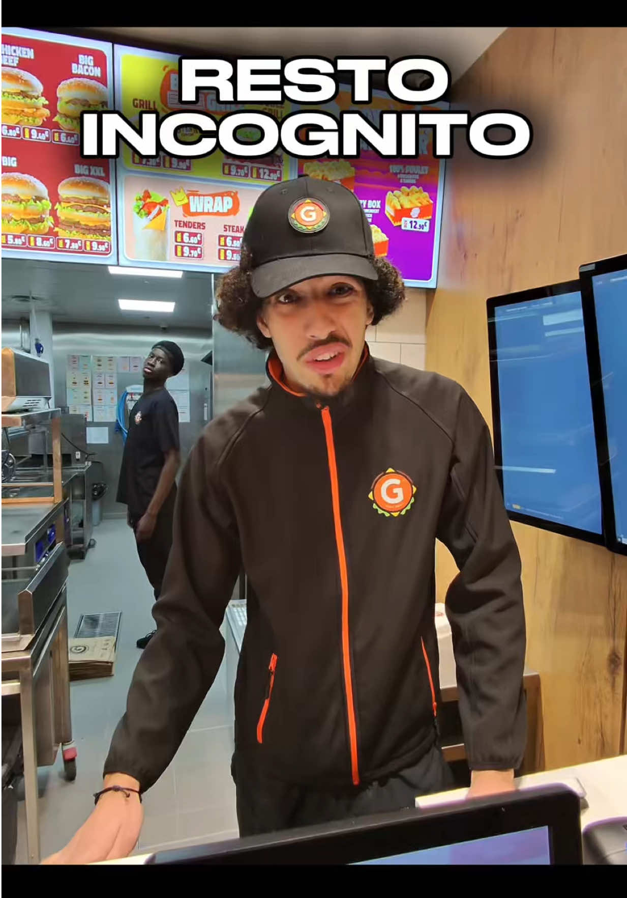 📲 @G la dalle Nimes 📍Centre commercial Carrefour Nîmes étoile  Merci @GLaDalle j’avais faim 🐼✌🏼 Hésitez pas à vous abonner je partage que les bonnes adresses ❤️ #cameracachée #experiencesocial #prankvideos #burger 