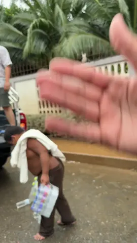 โดนเองแล้ว🤣 #น้ำท่วมหาดใหญ่