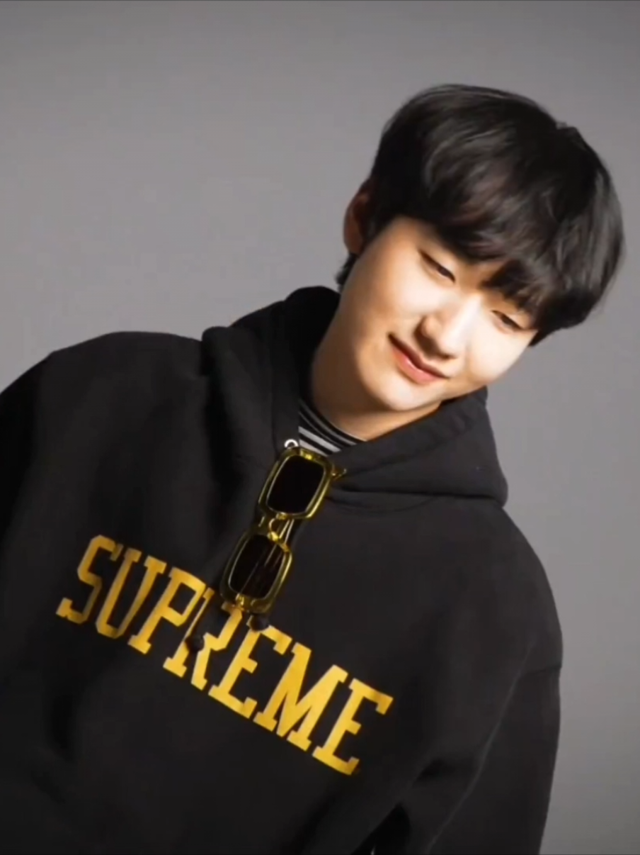 Xinh đẹp thích thật, chụp góc nào cũng thấy đẹp #peanut #hanwangho #fakenut #xh 