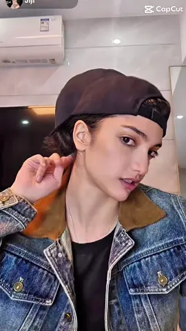 🤭🫣🤗#Jiji #myanmartiktok🇲🇲🇲🇲 #vinajiji #missgrandthailand #vinajiji 