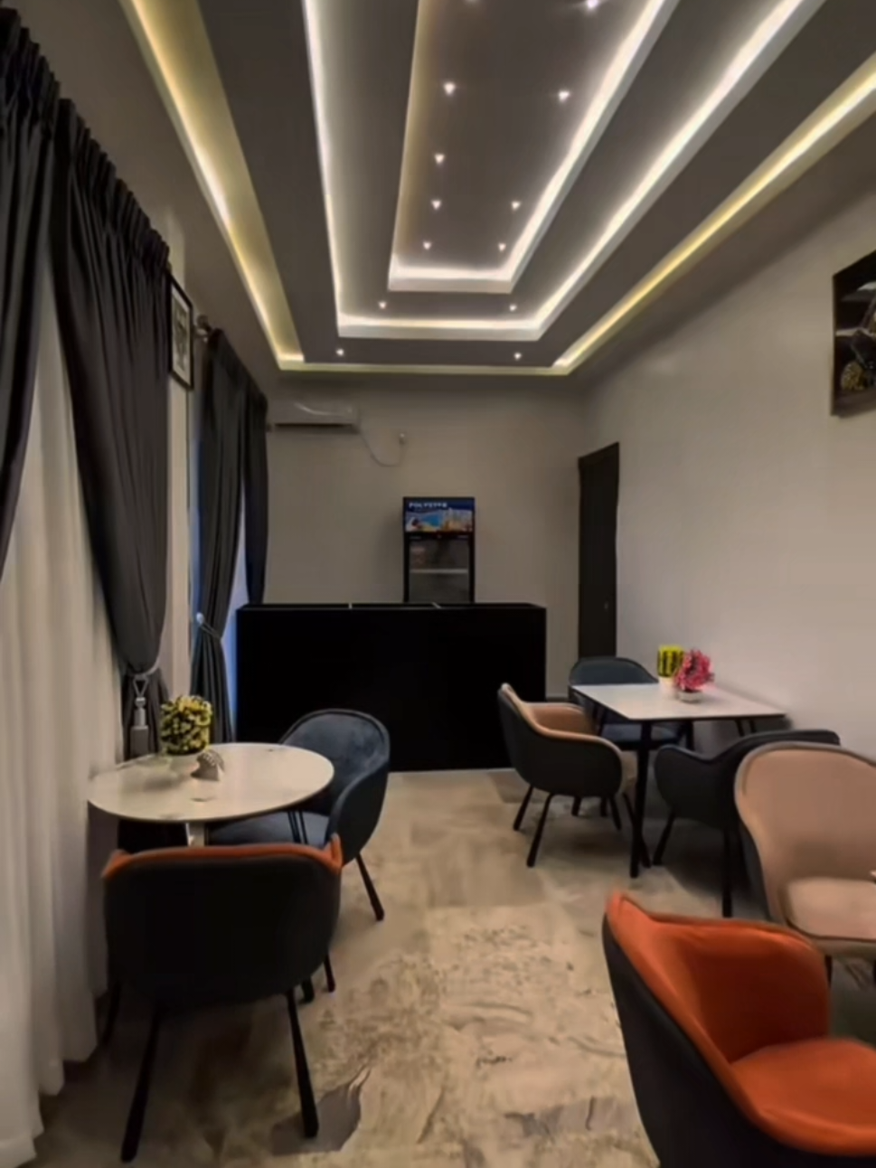 Looking for the perfect hotel in Owerri? Welcome to Rex & Rich Hotel & Suites ❤️ 📍 Area H , Protean Road , New Owerri 📞 0907 779 5615  Call to book your room!  #hotelsinowerri #owerritiktokers❤️❤️ #owerrihotels #fyp #viral travel